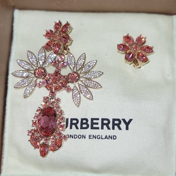 Burberry Jewelry - Burberry flower earrings